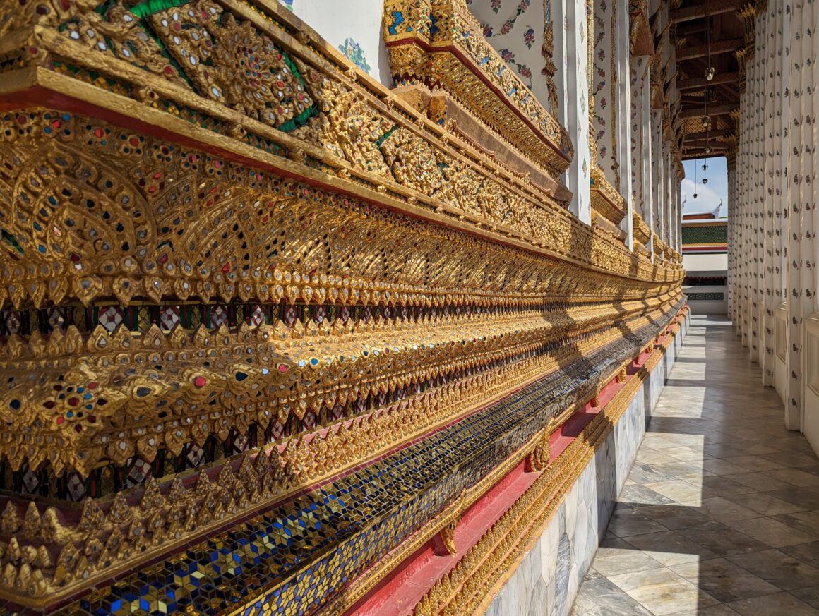 Pagoda Thonburi w Wat Arun: Arcydzieło o historycznym znaczeniu 11